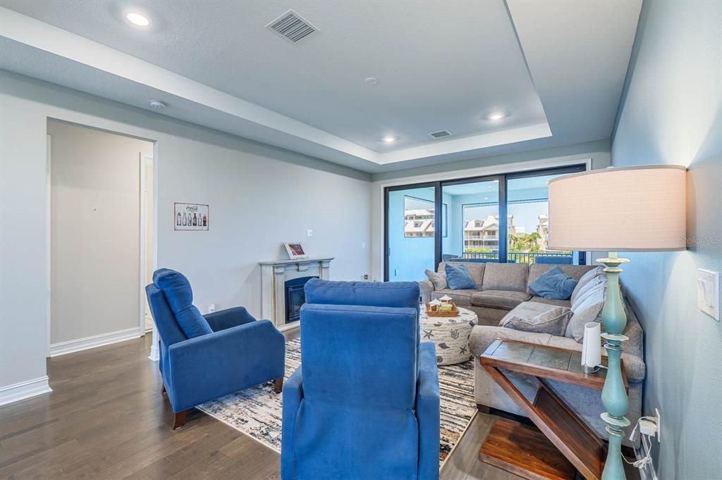 待售: $1,150,000 (4 贝兹, 3 浴室, 2913 平方英尺)