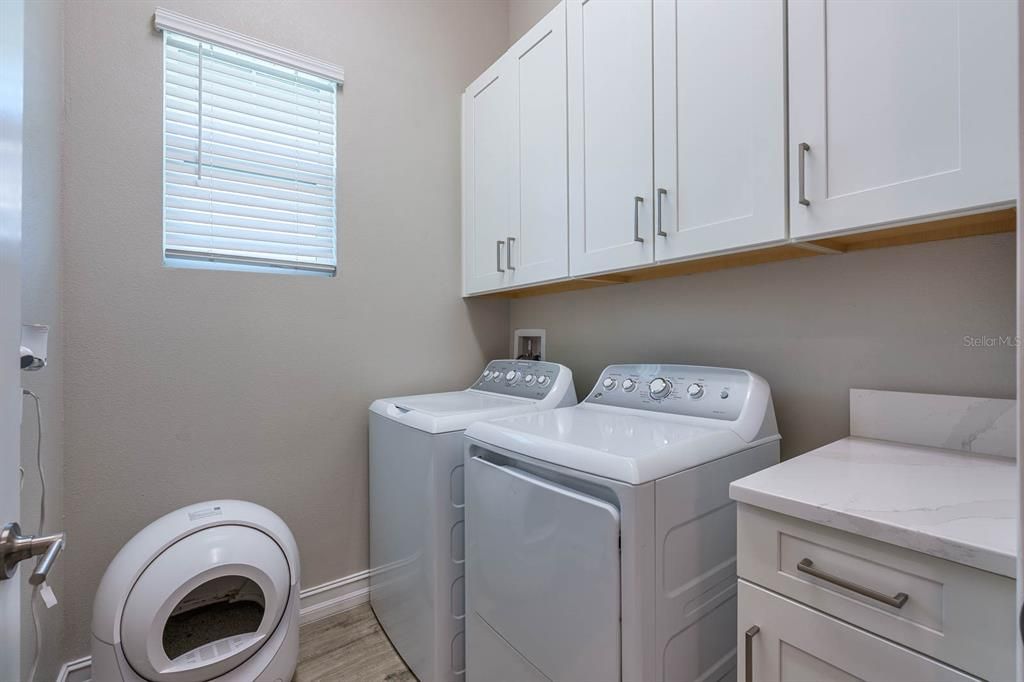 待售: $1,150,000 (4 贝兹, 3 浴室, 2913 平方英尺)