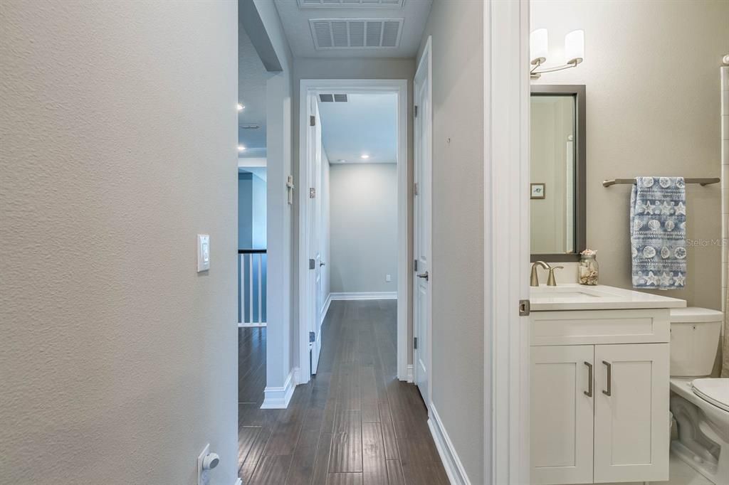 待售: $1,150,000 (4 贝兹, 3 浴室, 2913 平方英尺)