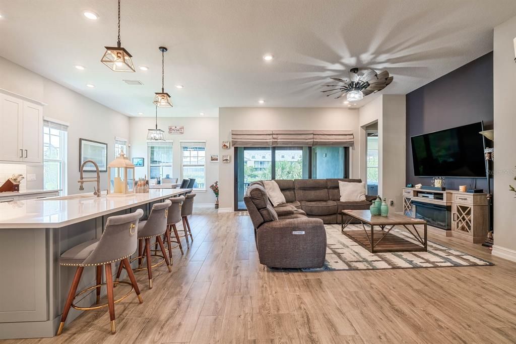 待售: $1,150,000 (4 贝兹, 3 浴室, 2913 平方英尺)