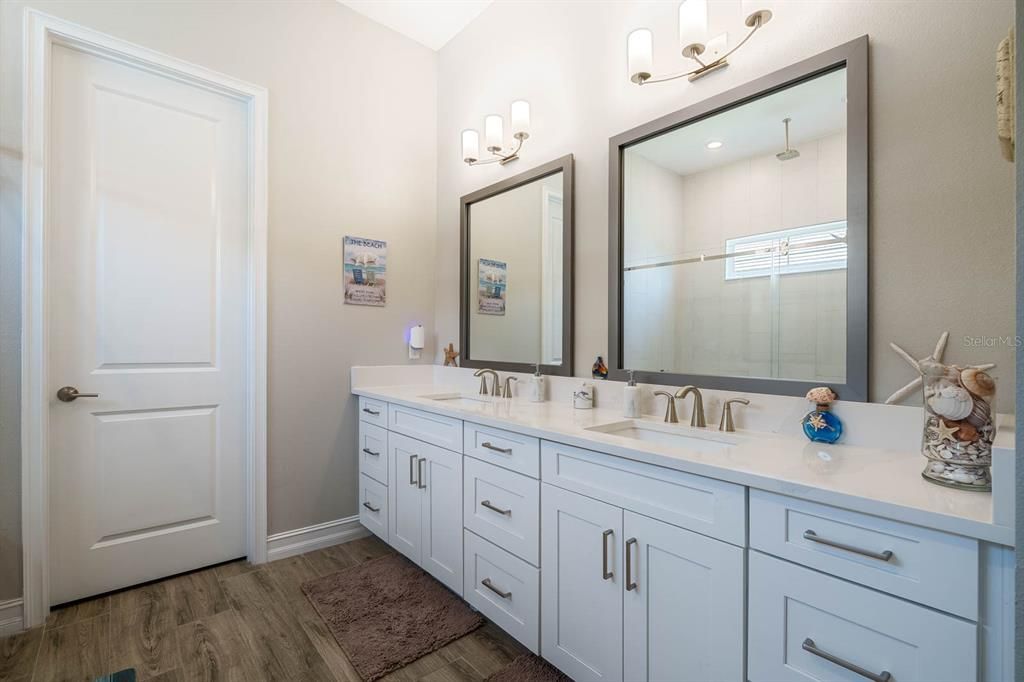 待售: $1,150,000 (4 贝兹, 3 浴室, 2913 平方英尺)