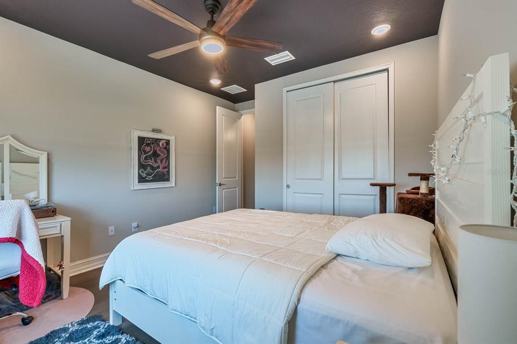 待售: $1,150,000 (4 贝兹, 3 浴室, 2913 平方英尺)