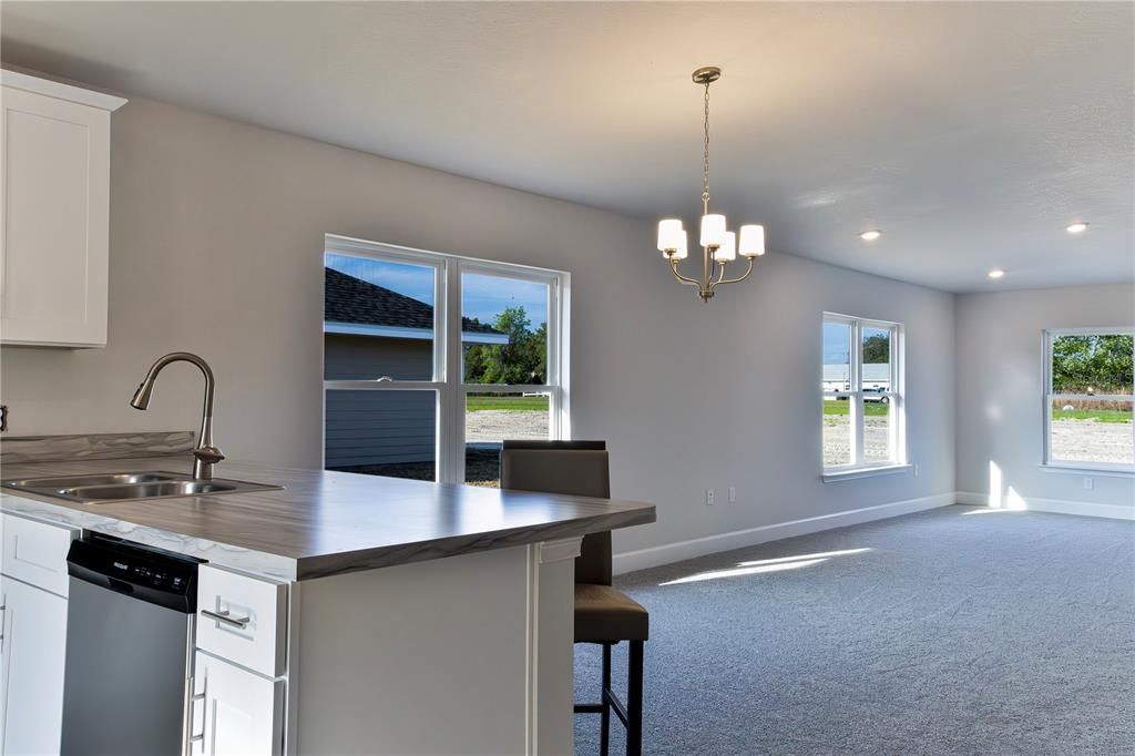 待售: $239,400 (3 贝兹, 2 浴室, 1478 平方英尺)