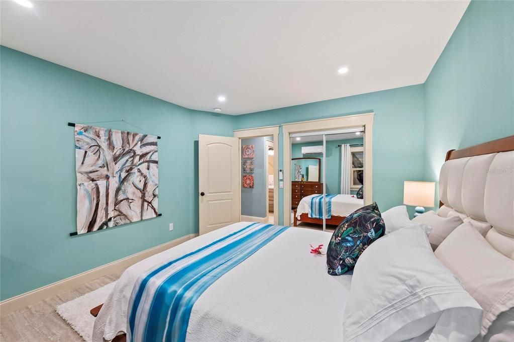 待售: $1,500,000 (6 贝兹, 0 浴室, 3493 平方英尺)