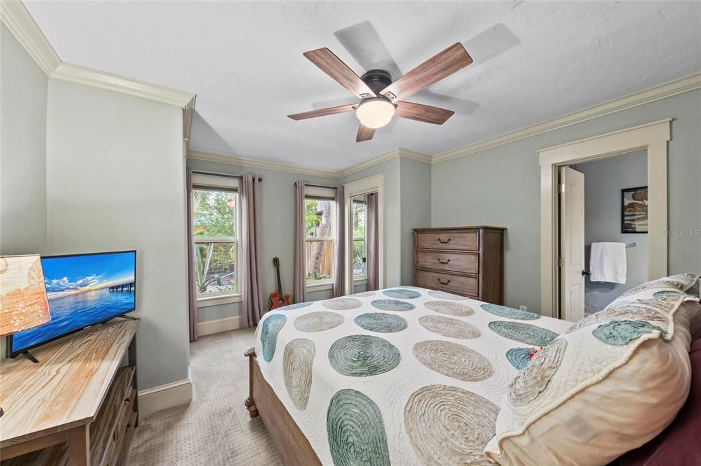 待售: $1,500,000 (6 贝兹, 0 浴室, 3493 平方英尺)