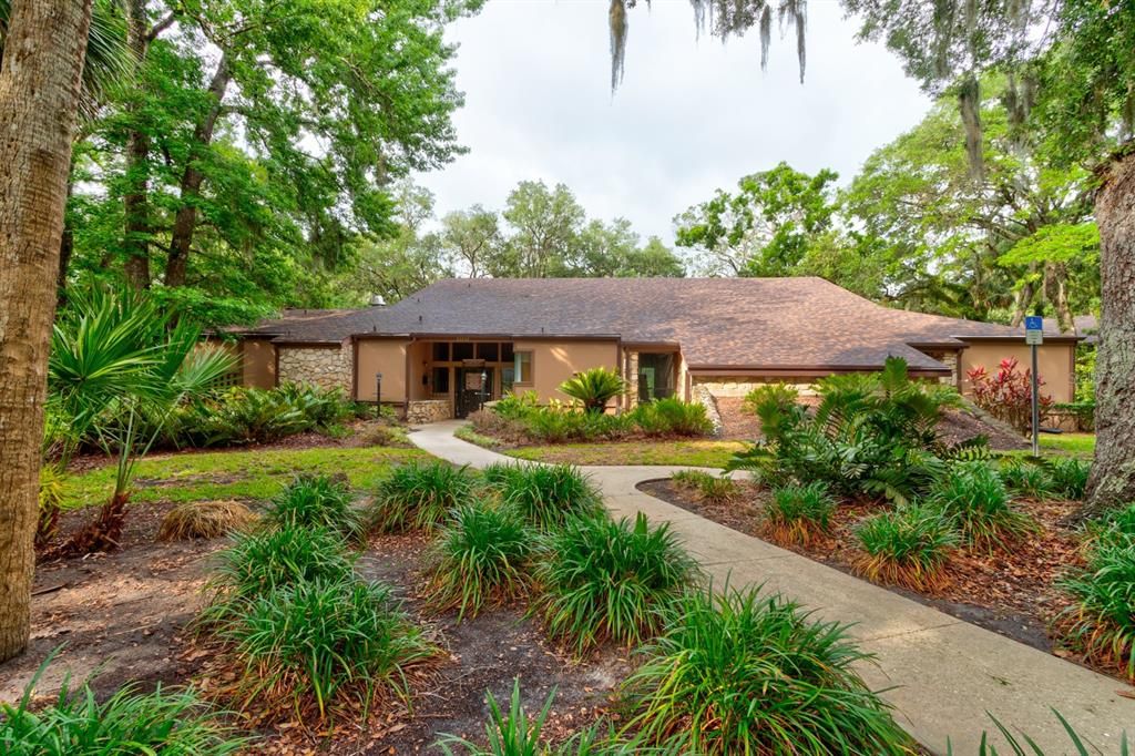 Active With Contract: $150,000 (2 beds, 2 baths, 950 Square Feet)