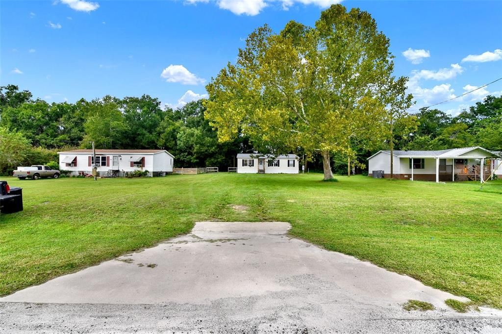 На продажу: $165,800 (3 спален, 2 ванн, 1040 Квадратных фут)