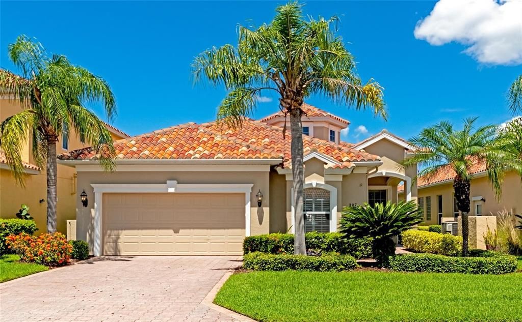 Recently Rented: $4,300 (3 beds, 2 baths, 2069 Square Feet)