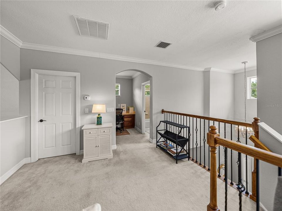 Под контрактом: $529,000 (3 спален, 4 ванн, 2954 Квадратных фут)