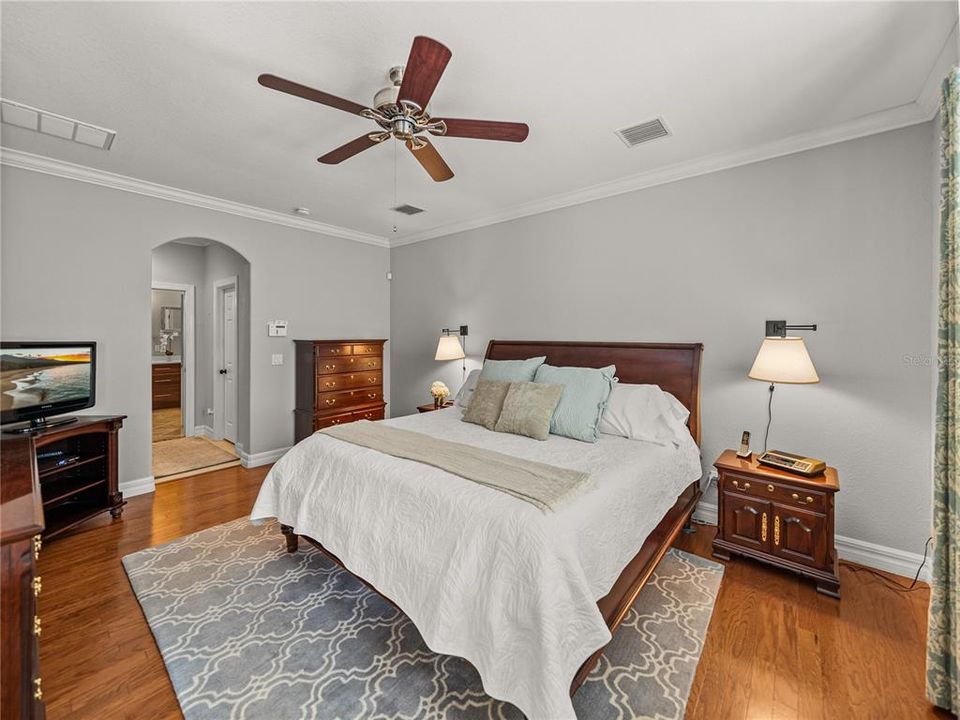 Под контрактом: $529,000 (3 спален, 4 ванн, 2954 Квадратных фут)