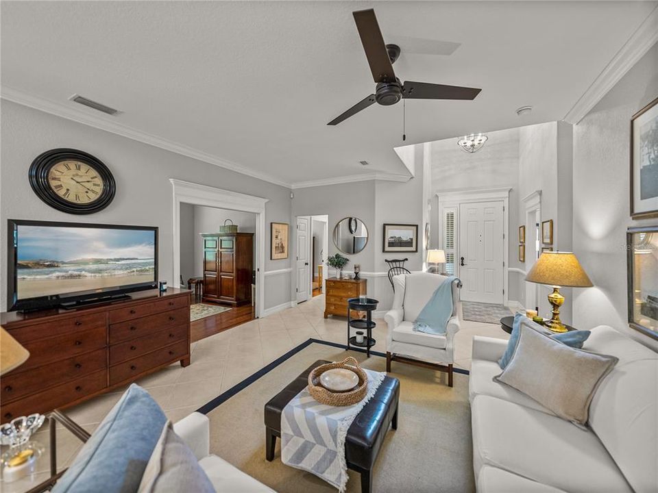 Под контрактом: $529,000 (3 спален, 4 ванн, 2954 Квадратных фут)