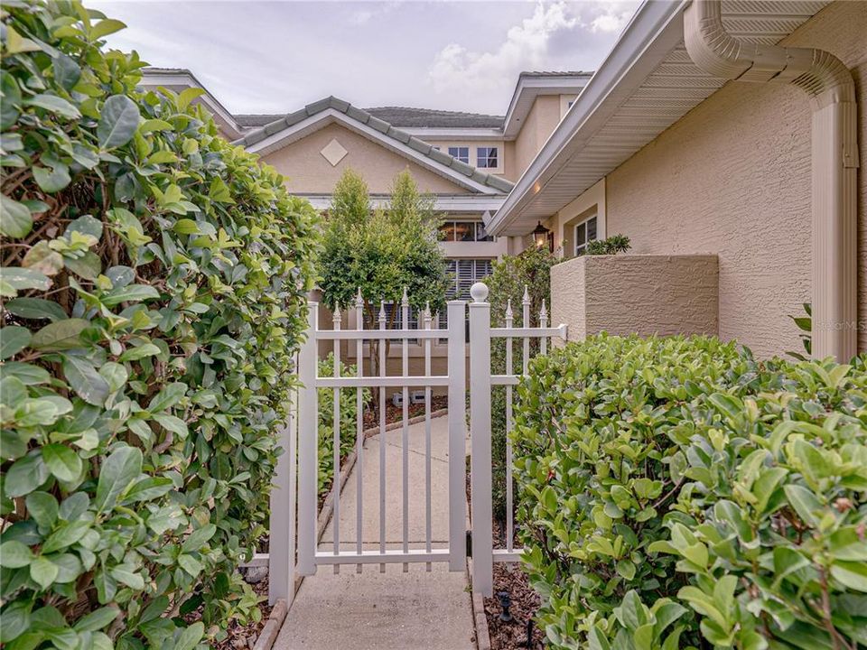 Под контрактом: $529,000 (3 спален, 4 ванн, 2954 Квадратных фут)