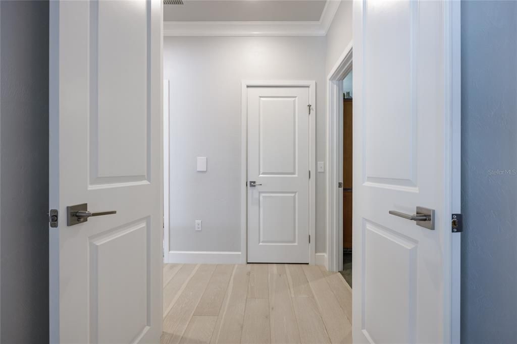 合同活跃: $1,288,500 (5 贝兹, 4 浴室, 3571 平方英尺)