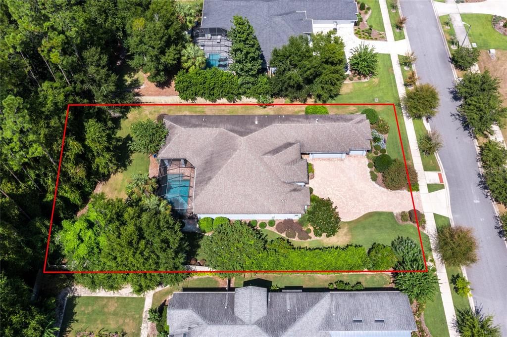 合同活跃: $1,288,500 (5 贝兹, 4 浴室, 3571 平方英尺)