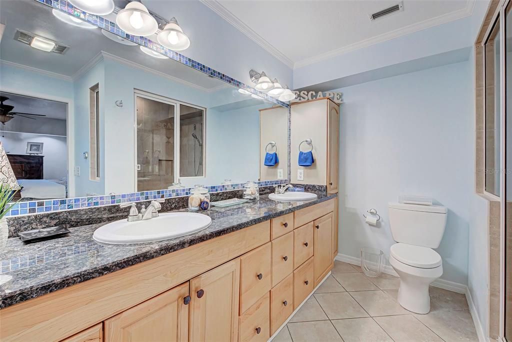 For Sale: $1,450,000 (4 beds, 4 baths, 2370 Square Feet)