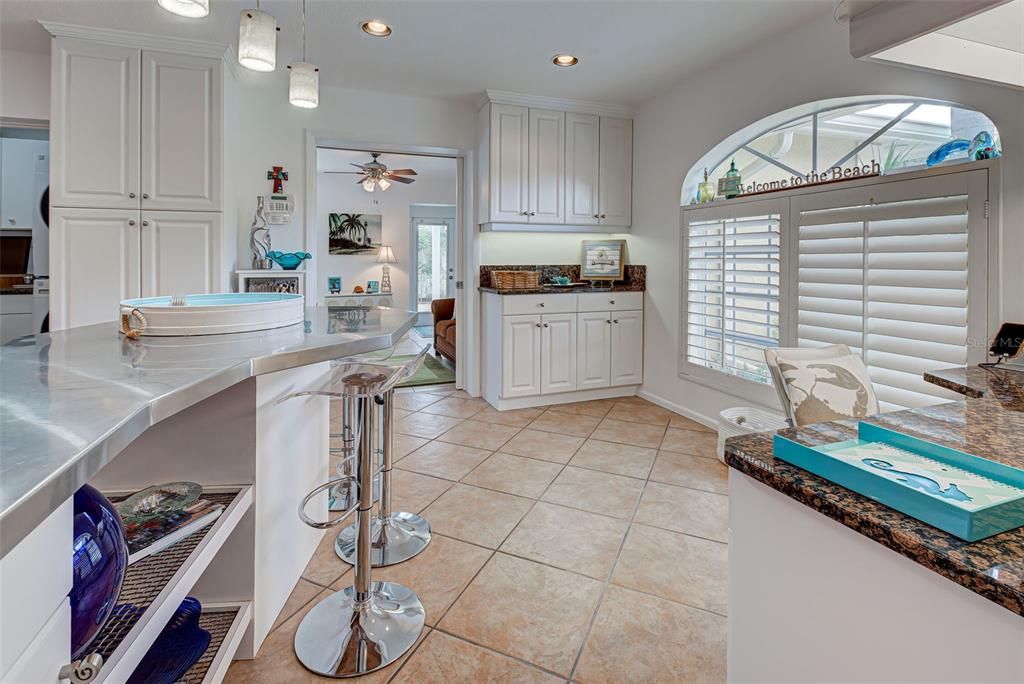 For Sale: $1,450,000 (4 beds, 4 baths, 2370 Square Feet)