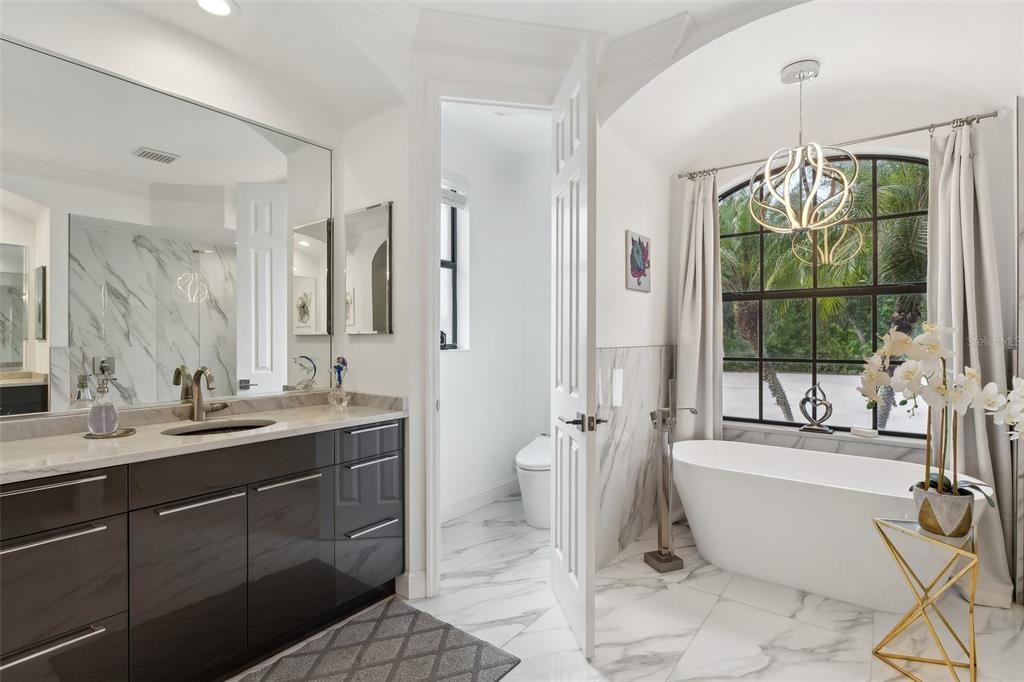 待售: $1,888,000 (4 贝兹, 3 浴室, 3871 平方英尺)