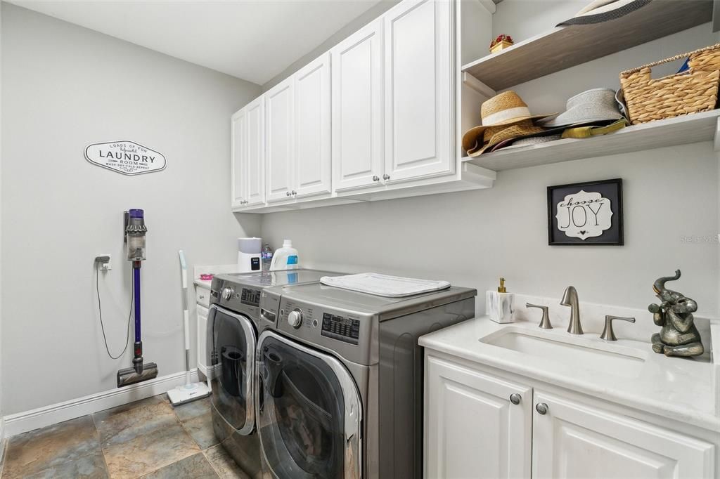 待售: $1,888,000 (4 贝兹, 3 浴室, 3871 平方英尺)