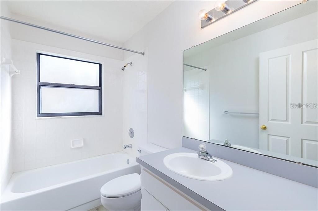 2ND FULL BATHROOM