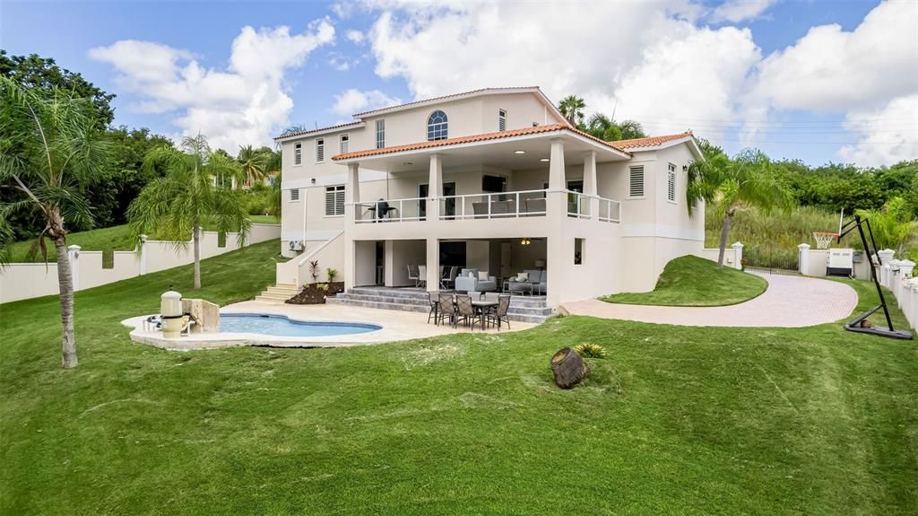 待售: $1,645,000 (5 贝兹, 5 浴室, 3526 平方英尺)