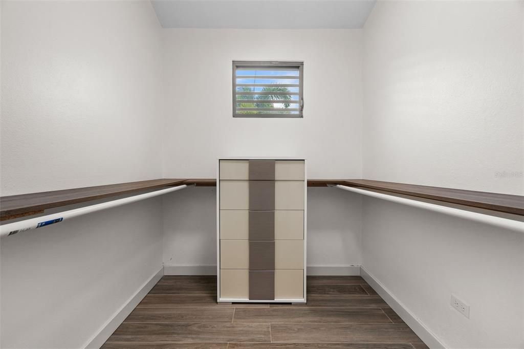 待售: $1,645,000 (5 贝兹, 5 浴室, 3526 平方英尺)