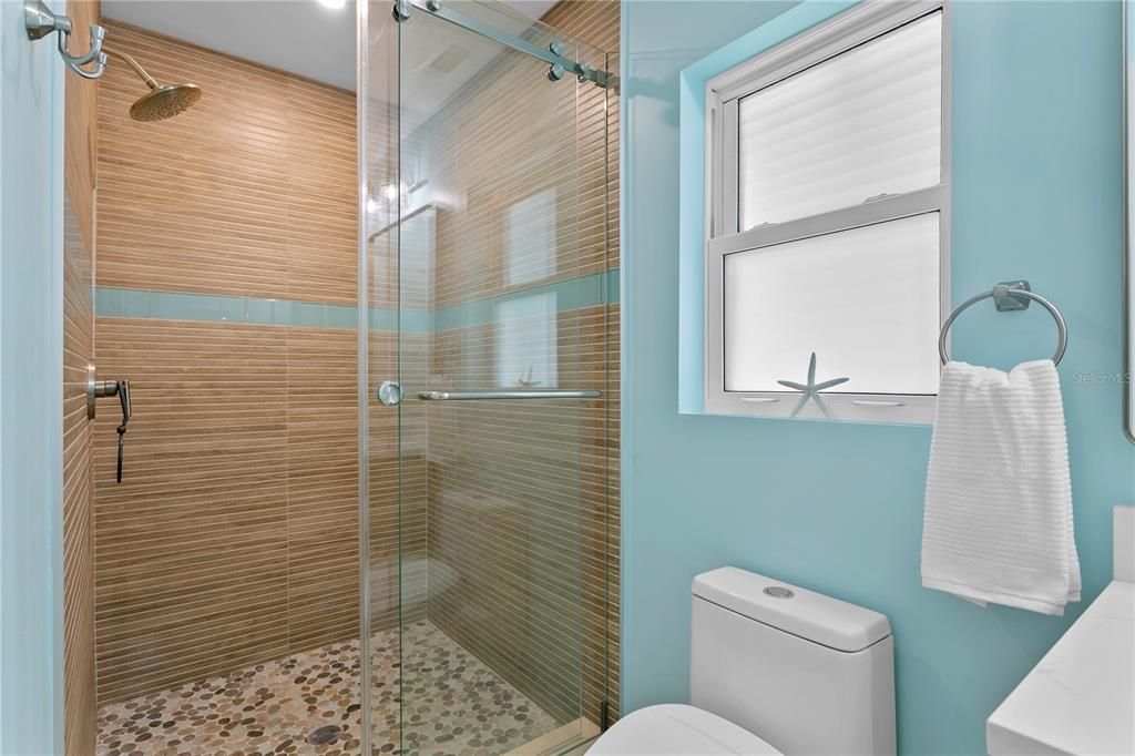 Active With Contract: $1,995,000 (3 beds, 2 baths, 2348 Square Feet)