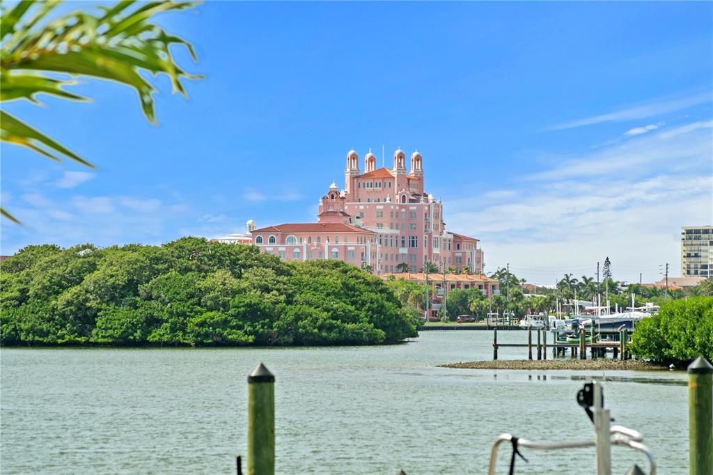 Active With Contract: $1,995,000 (3 beds, 2 baths, 2348 Square Feet)