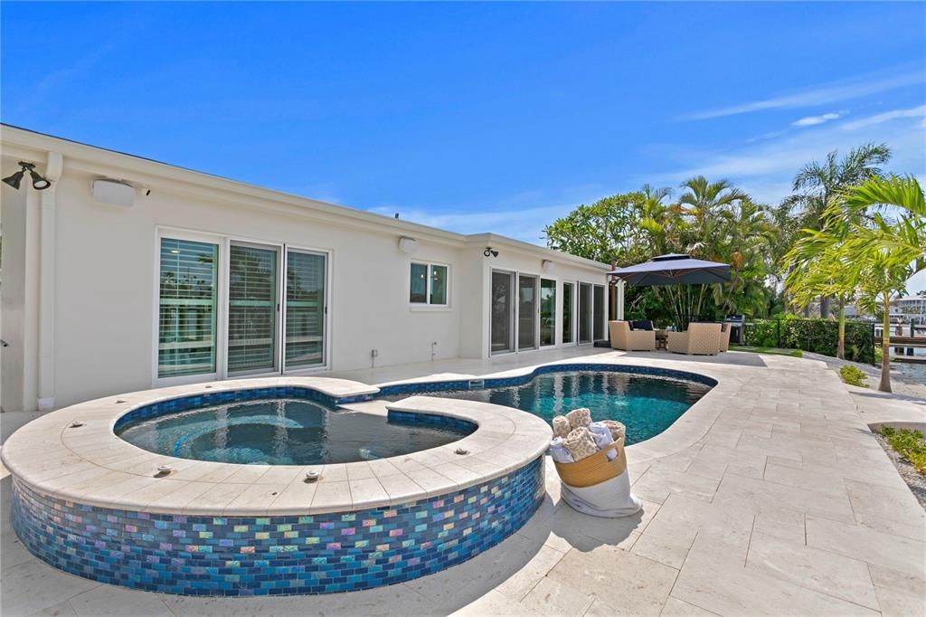 Active With Contract: $1,995,000 (3 beds, 2 baths, 2348 Square Feet)