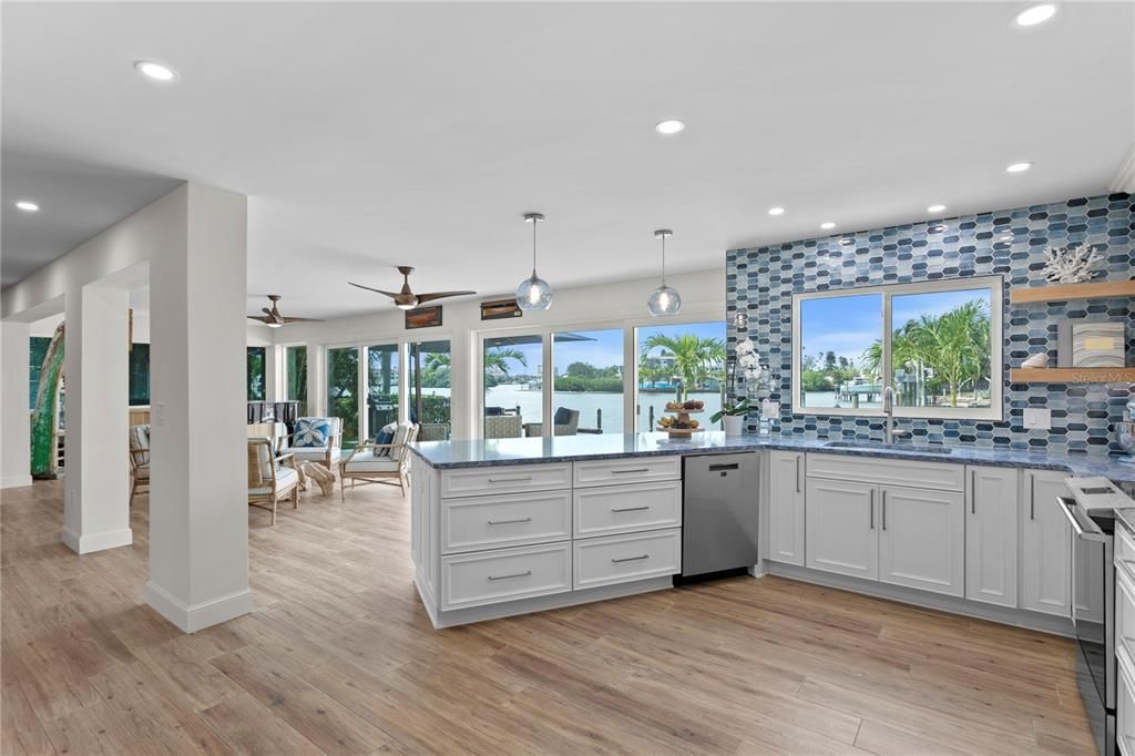 Active With Contract: $1,995,000 (3 beds, 2 baths, 2348 Square Feet)