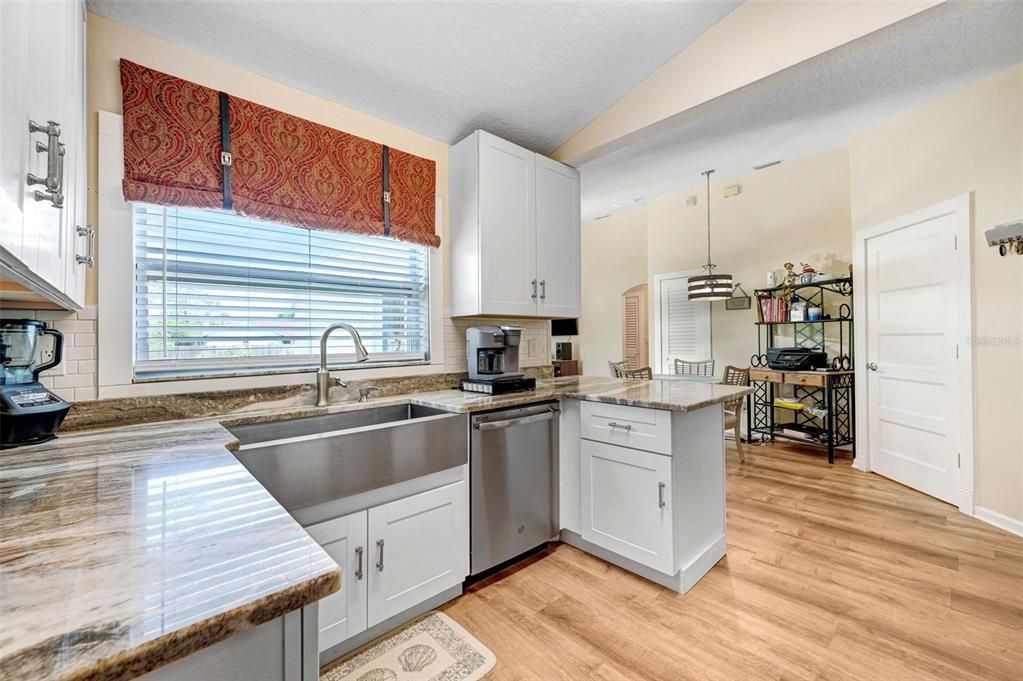 En Venta: $338,000 (3 camas, 2 baños, 1747 Pies cuadrados)