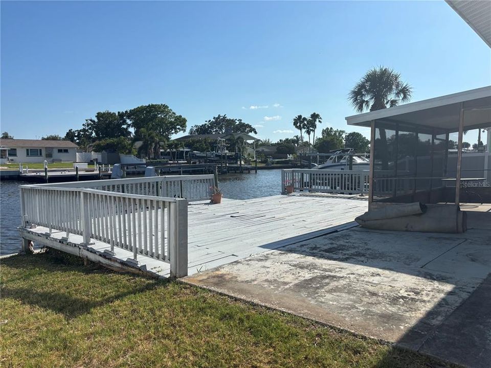 最近售出: $450,000 (3 贝兹, 2 浴室, 1576 平方英尺)