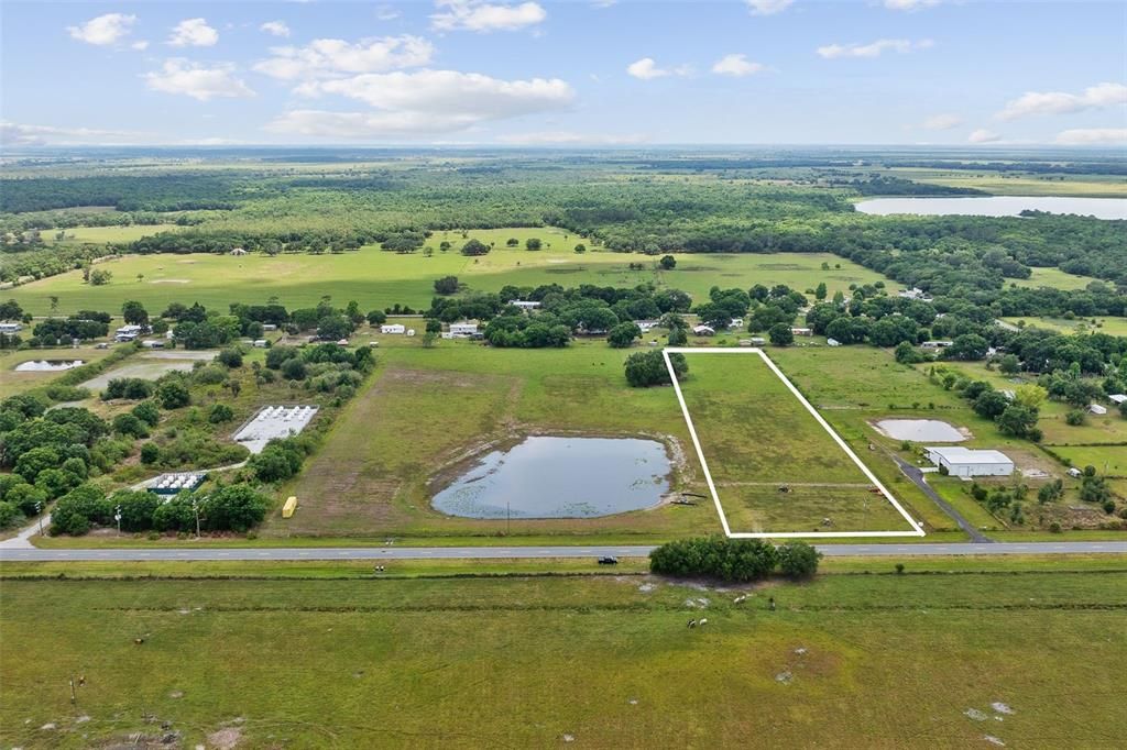 待售: $325,000 (5.02 acres)