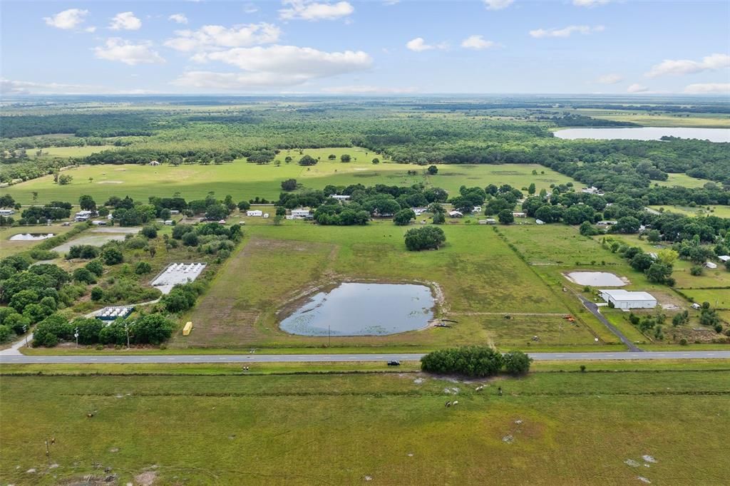 待售: $325,000 (5.02 acres)