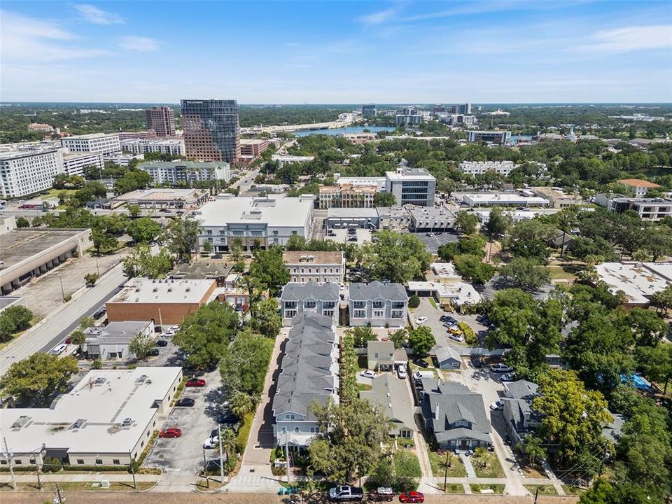 For Sale: $575,000 (3 beds, 3 baths, 1817 Square Feet)