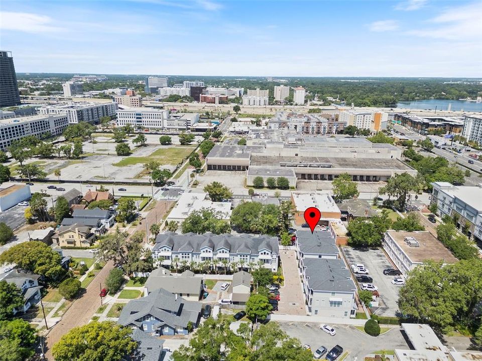 For Sale: $575,000 (3 beds, 3 baths, 1817 Square Feet)