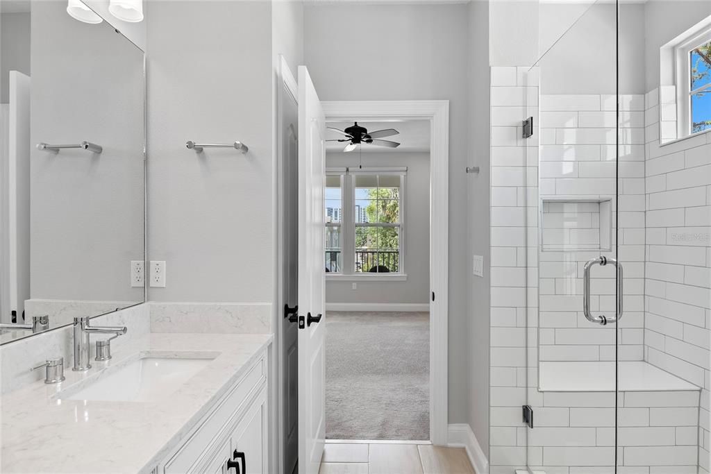 For Sale: $575,000 (3 beds, 3 baths, 1817 Square Feet)