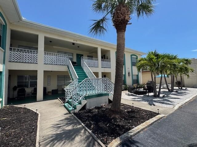 For Sale: $2,300,000 (11 beds, 0 baths, 7750 Square Feet)