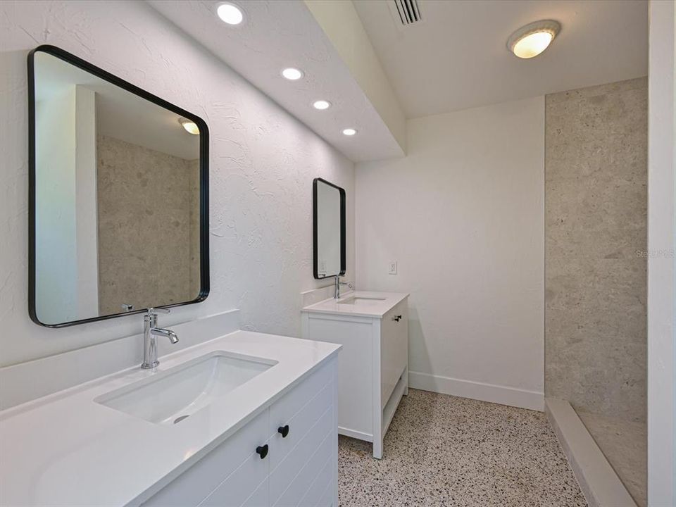 For Sale: $1,999,000 (2 beds, 3 baths, 2823 Square Feet)