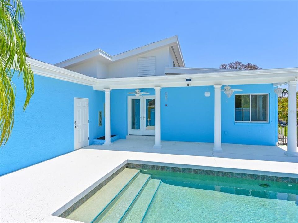 For Sale: $1,999,000 (2 beds, 3 baths, 2823 Square Feet)