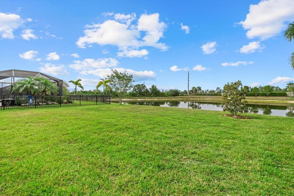 Active With Contract: $400,000 (3 beds, 2 baths, 1649 Square Feet)