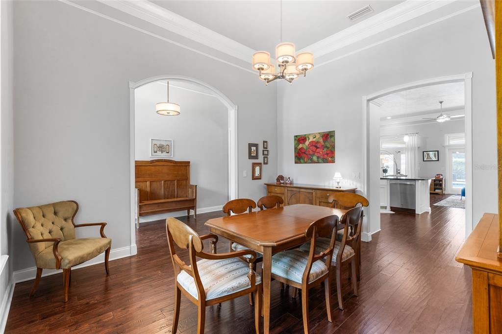 En Venta: $1,145,000 (4 camas, 3 baños, 3278 Pies cuadrados)