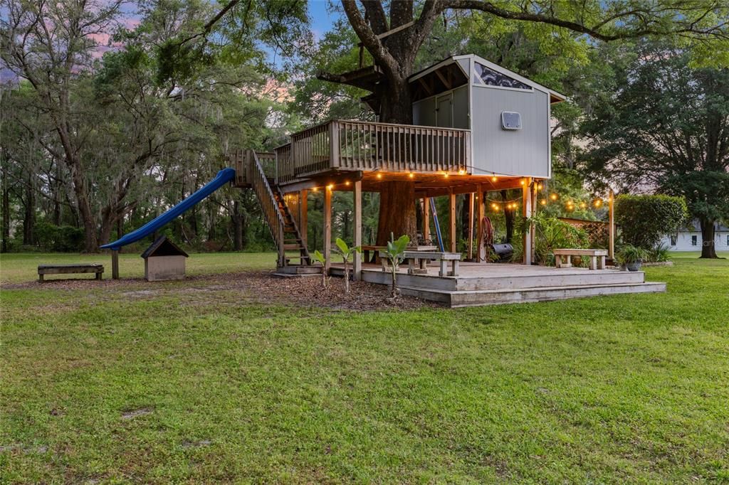 En Venta: $1,145,000 (4 camas, 3 baños, 3278 Pies cuadrados)