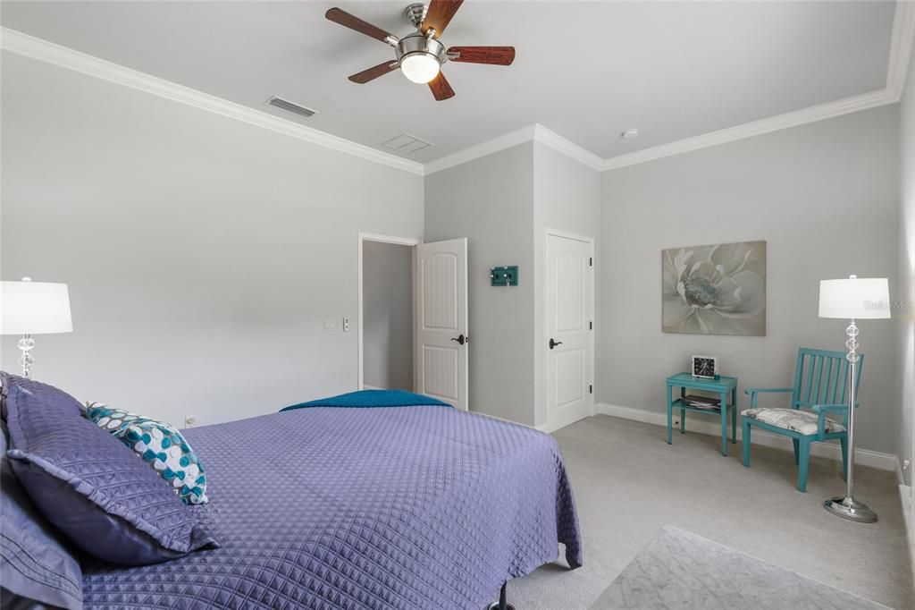 En Venta: $1,145,000 (4 camas, 3 baños, 3278 Pies cuadrados)