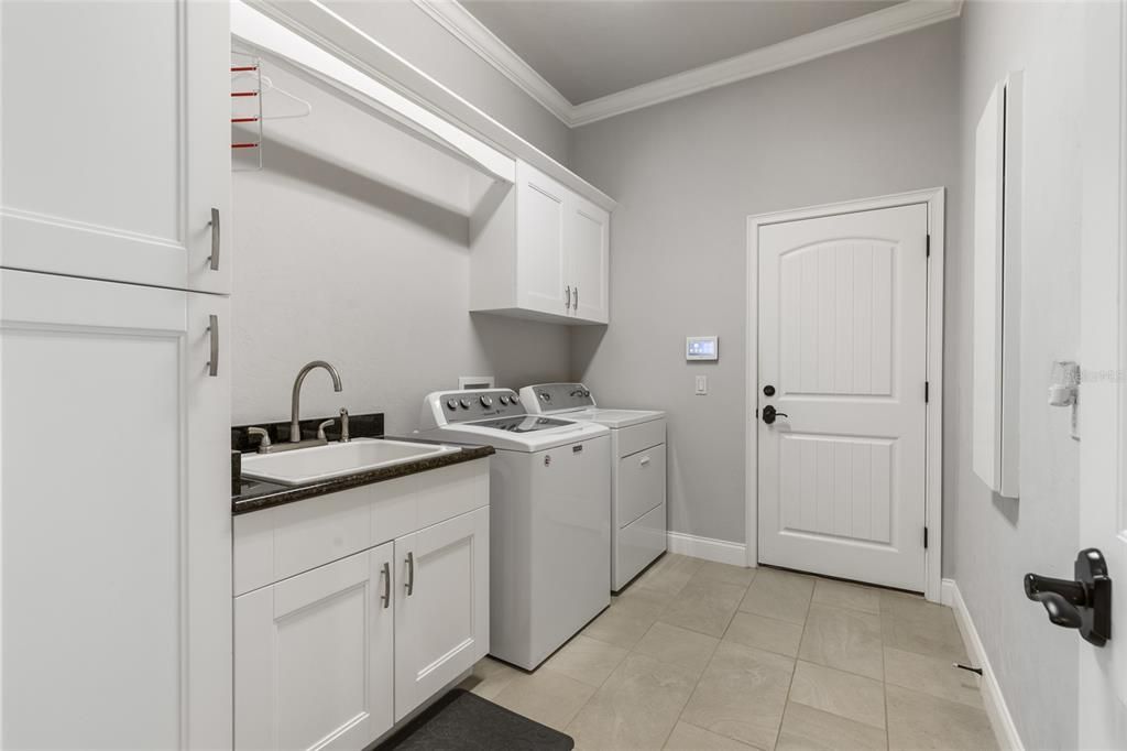 En Venta: $1,145,000 (4 camas, 3 baños, 3278 Pies cuadrados)