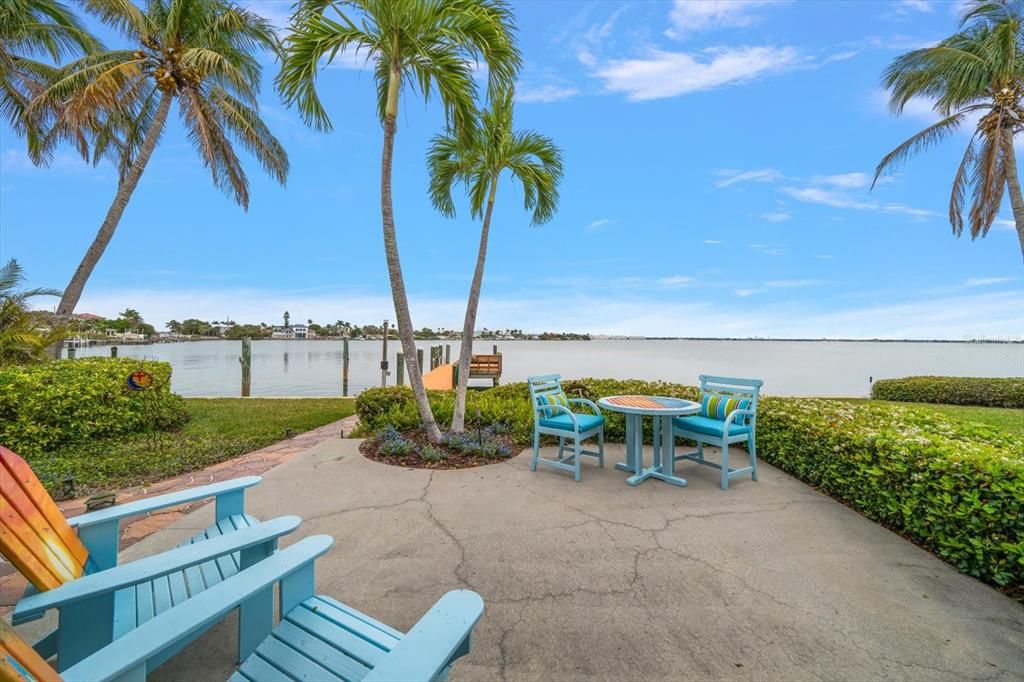 En Venta: $1,700,000 (0.25 acres)