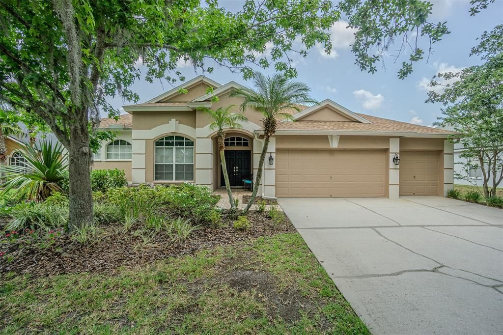 Recently Sold: $709,999 (4 beds, 3 baths, 2694 Square Feet)