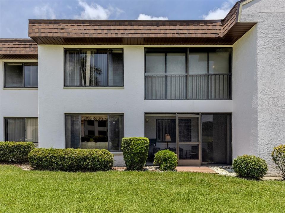 待售: $225,000 (2 贝兹, 2 浴室, 1120 平方英尺)