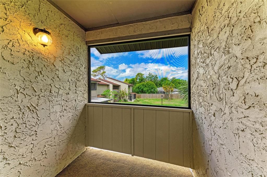 For Sale: $126,900 (1 beds, 1 baths, 768 Square Feet)