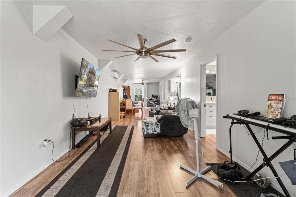 For Sale: $490,000 (2 beds, 2 baths, 1860 Square Feet)