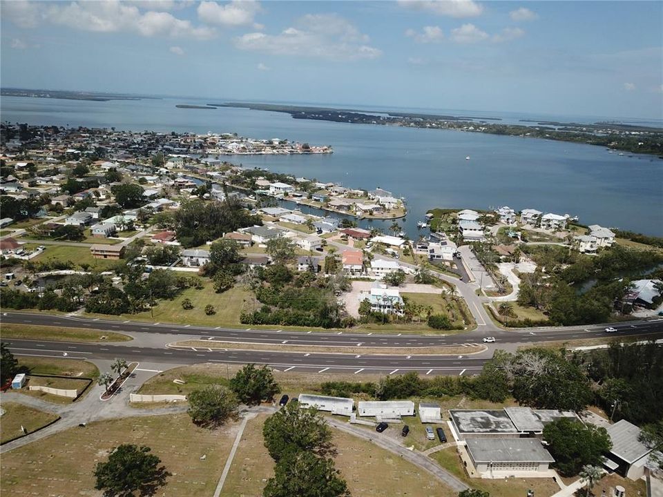 En Venta: $329,000 (1.39 acres)